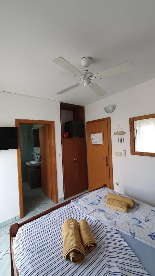 Apartments Ok Lopar Bagian luar foto