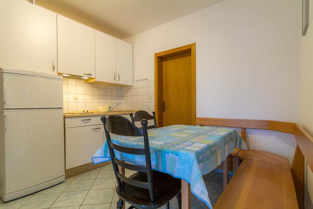 Apartments Ok Lopar Bagian luar foto